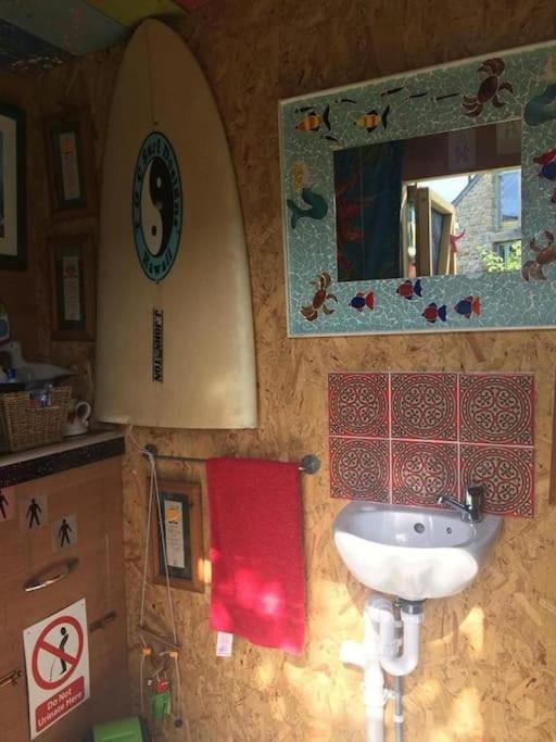 St Ives Lily Cosy Campervan With Sea Views & Amazing Sunrises מראה חיצוני תמונה