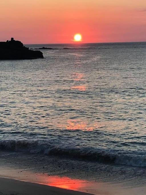 St Ives Lily Cosy Campervan With Sea Views & Amazing Sunrises מראה חיצוני תמונה